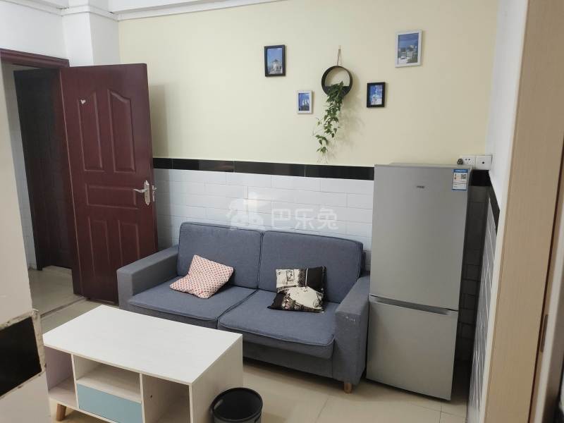 珠村中东上街四巷7号5658209客厅图6