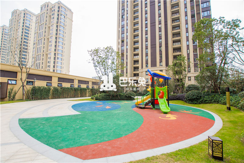 杭州余杭_融创瑷颐湾_1室1厅1卫_合租朝东南_祥运路北150米-杭州