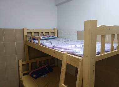 彭上西街55号之一 1室0厅1卫