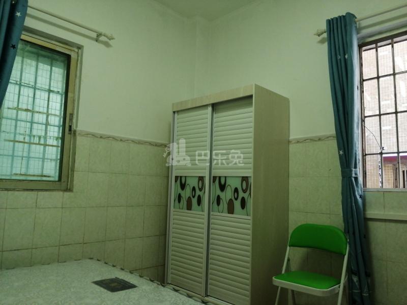 望岗西岭路十九巷14号5670207卧室图2