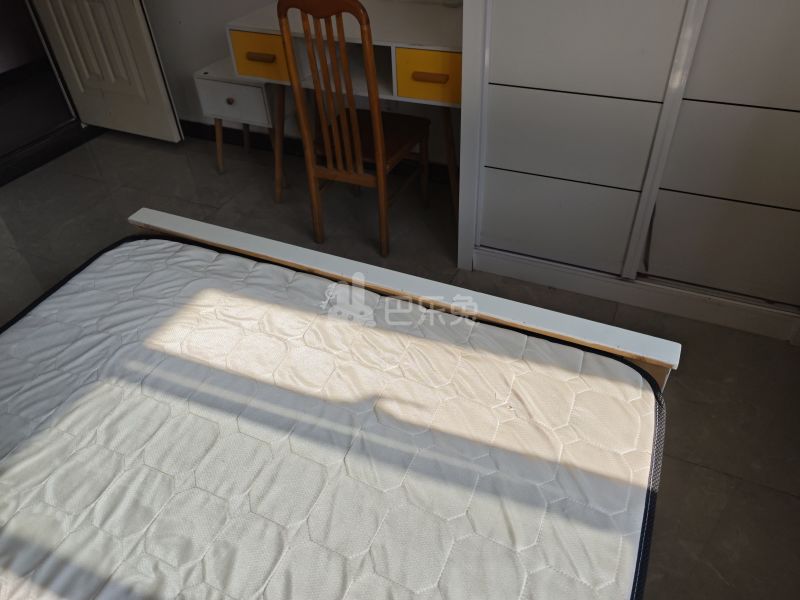 华秀雅苑5682719卧室图2