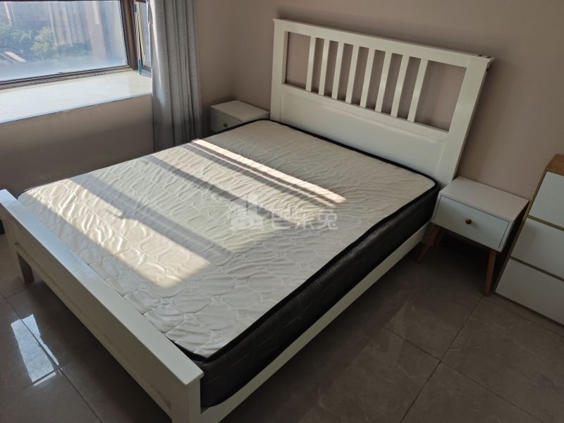 华秀雅苑5682719卧室图0