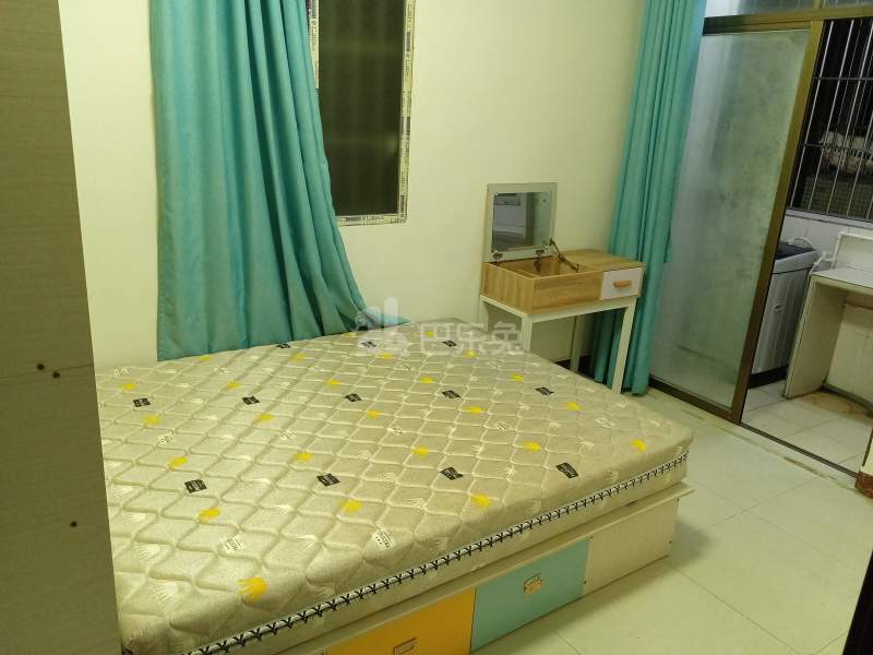 鹤龙街道尹边村尹边三街11巷4号5683935卧室图2