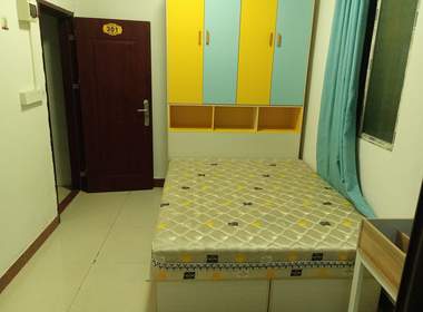 鹤龙街道尹边村尹边三街11巷4号 