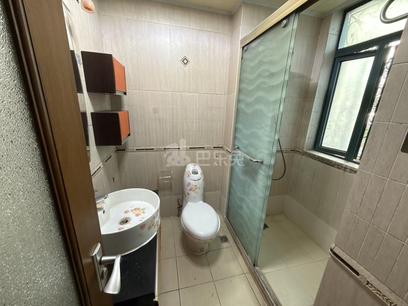 宝业馨康苑5694201卫生间图8