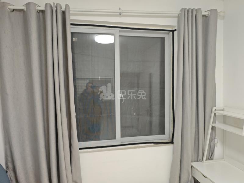 美罗家园年吉苑5695087卧室窗户图14