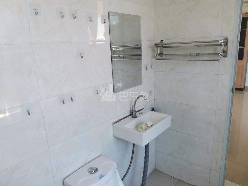 万豪掬月半山5695518卫生间图13