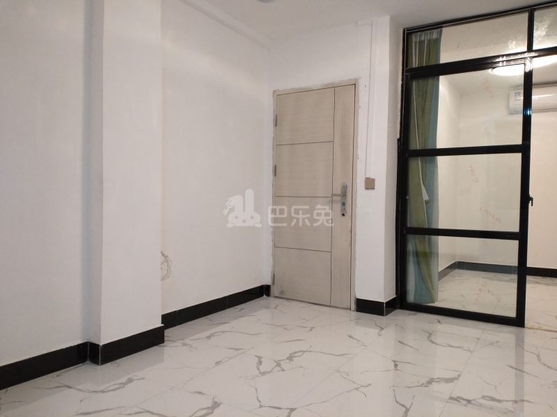 广园东路西坑直街35-15696901客厅图5