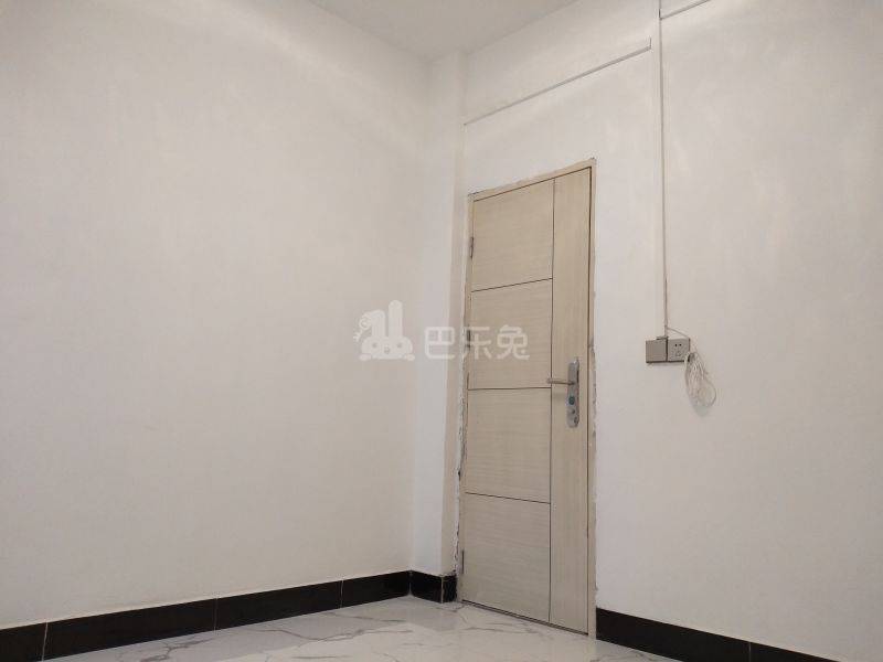 广园东路西坑直街35-15696902客厅图3