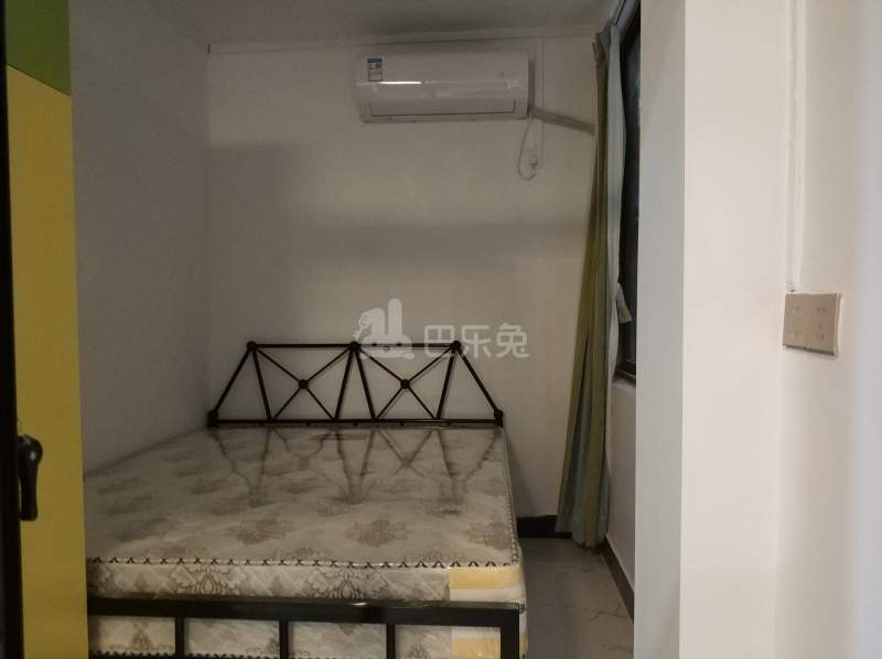 广园东路西坑直街35-15696905卧室图0