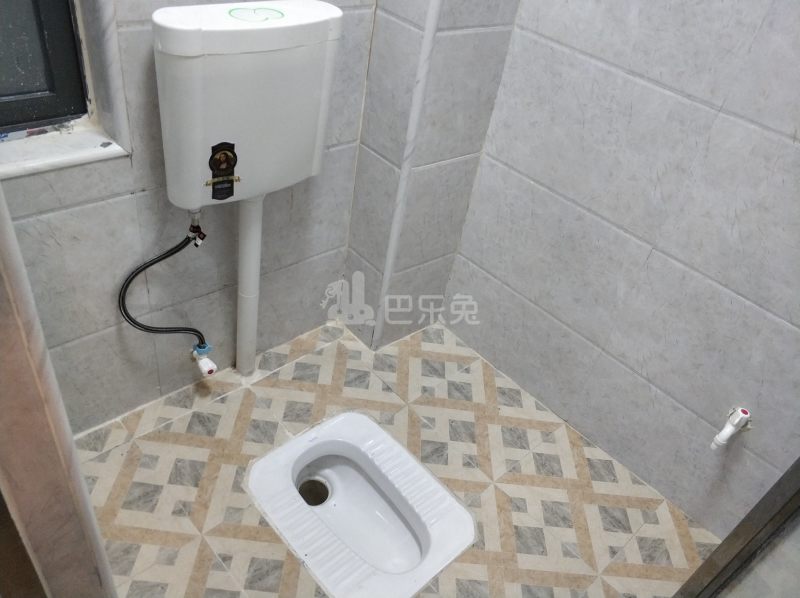 广园东路西坑直街35-15696905卫生间图5