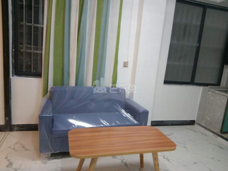 广园东路西坑直街35-15696909客厅图3