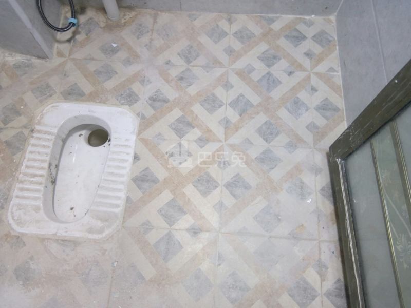 广园东路西坑直街35-15696909卫生间图5