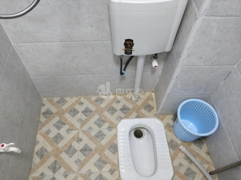 广园东路西坑直街35-15696910卫生间图5