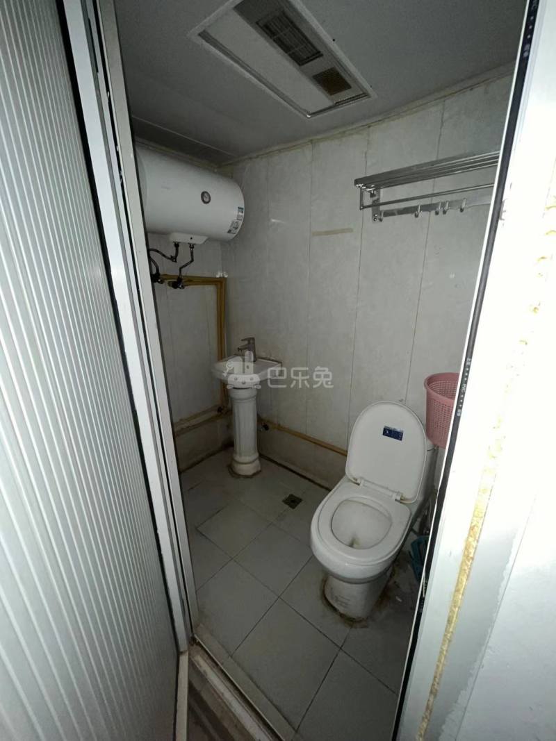 石油大楼5705109卫生间图8