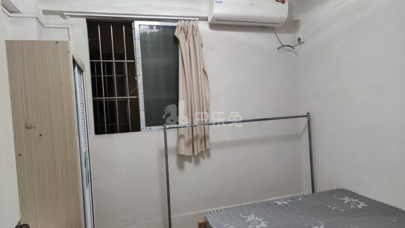 江夏村四约大街七巷6号5727843卧室图1