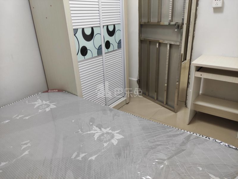 江夏村四约大街七巷6号5727851卧室图6