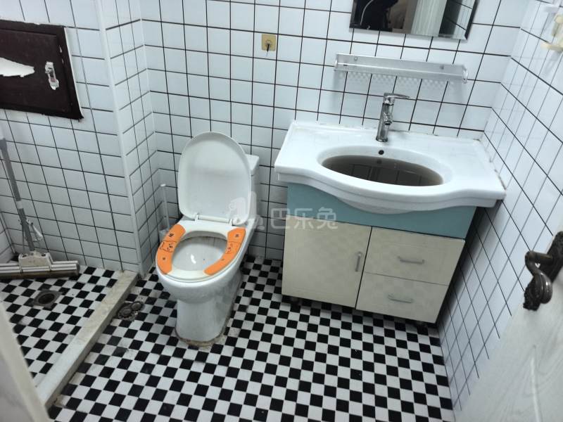 美罗家园年吉苑5738112卫生间图9