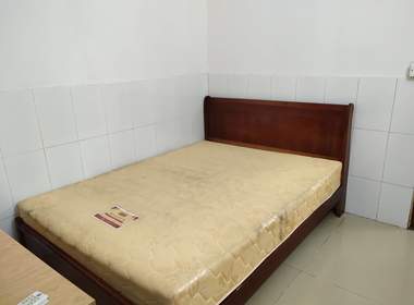 龙洞东街荔园巷12号 1室1厅1卫