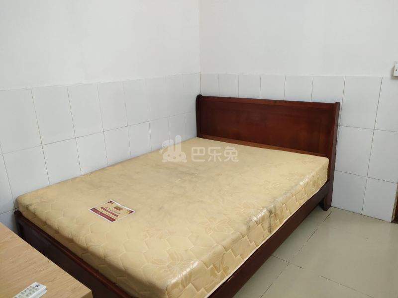 龙洞东街荔园巷12号5740498卧室图0