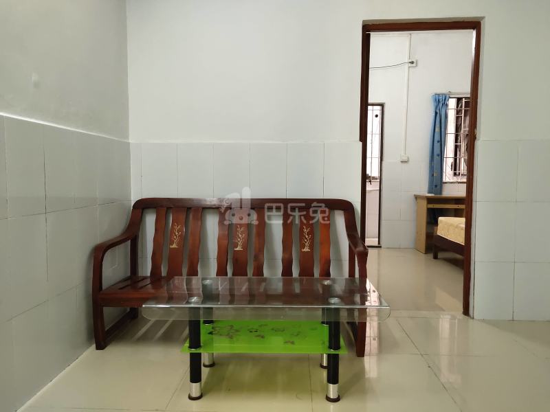 龙洞东街荔园巷12号5740498客厅图2