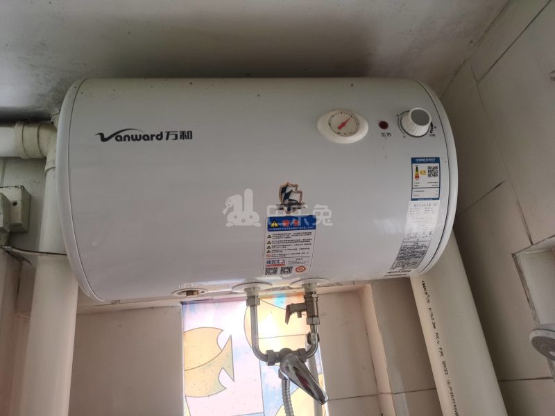 龙洞西街就成里12号5740555卫生间图7