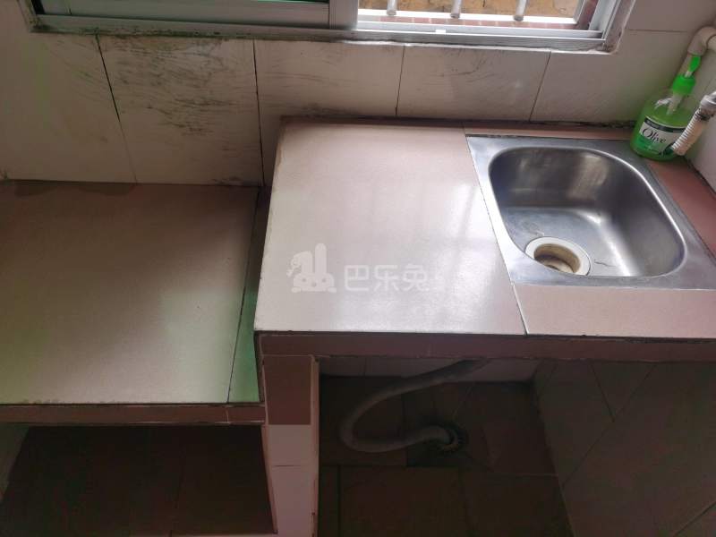 龙洞西街就成里12号5740555厨房图4