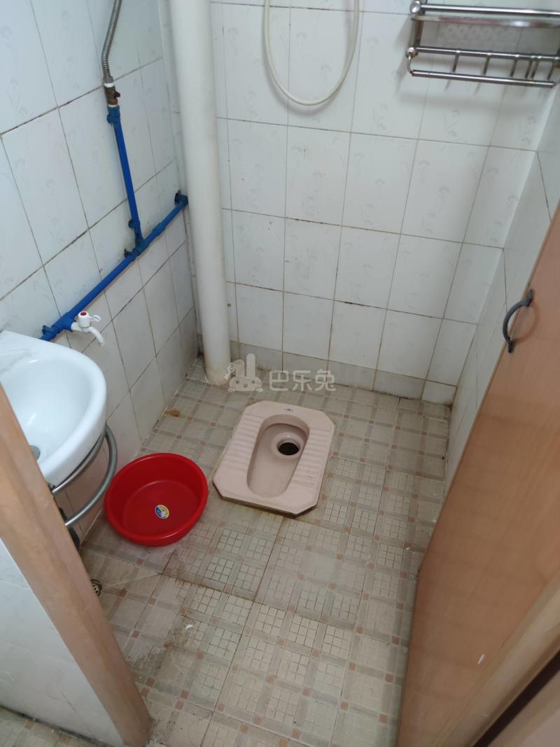 宦溪南边街31号5749010卫生间图6