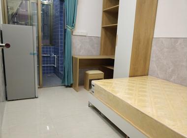 龙洞东园新村十巷1号 