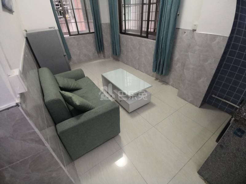 龙洞东园新村十巷2号5756728客厅图2