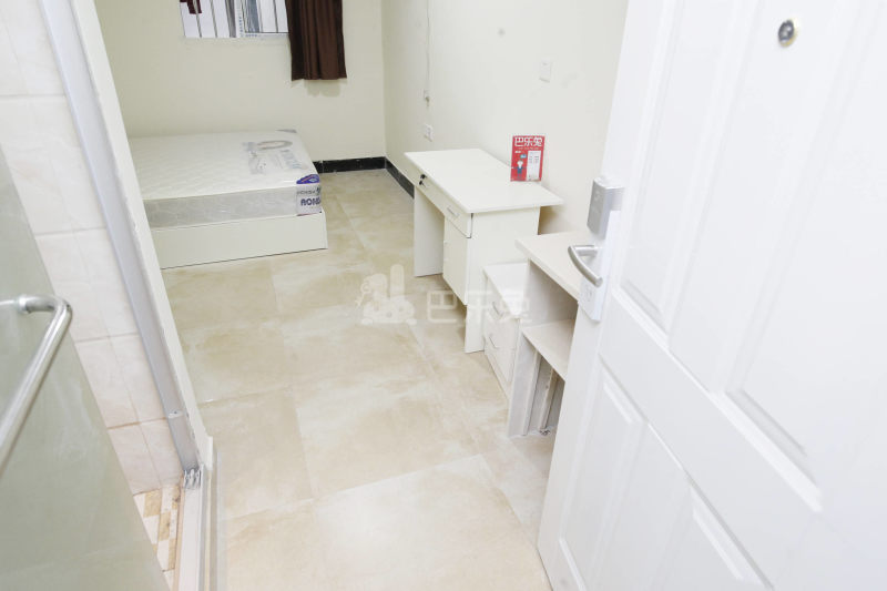 逸客公寓曹路店