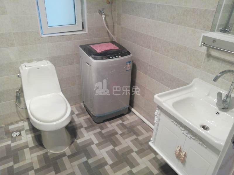 金沙湾绿地和苑二期5771747卫生间图8