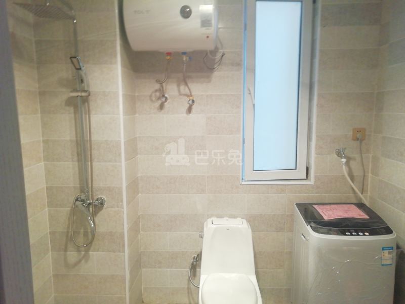 金沙湾绿地和苑二期5771747卫生间图9