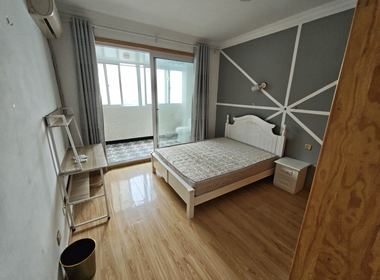 金沙湾绿地和苑二期 3室1厅2卫