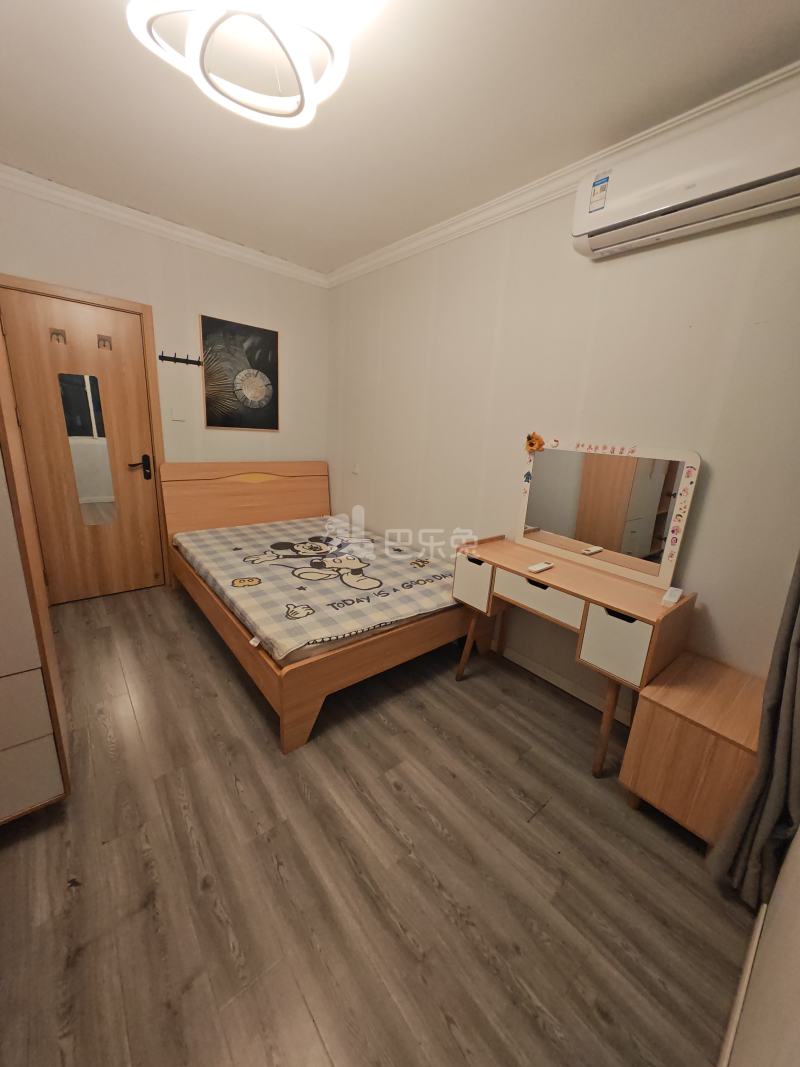 海高苑5786679卧室图2