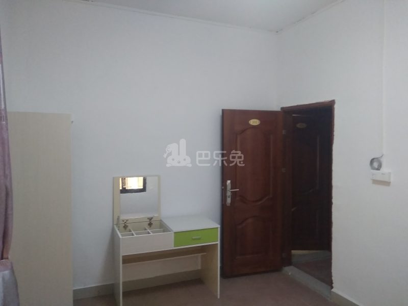 伍仙桥新村34号5787903卧室图4