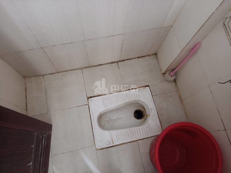 大石东联村朝东坊三巷5号5794549卫生间图7