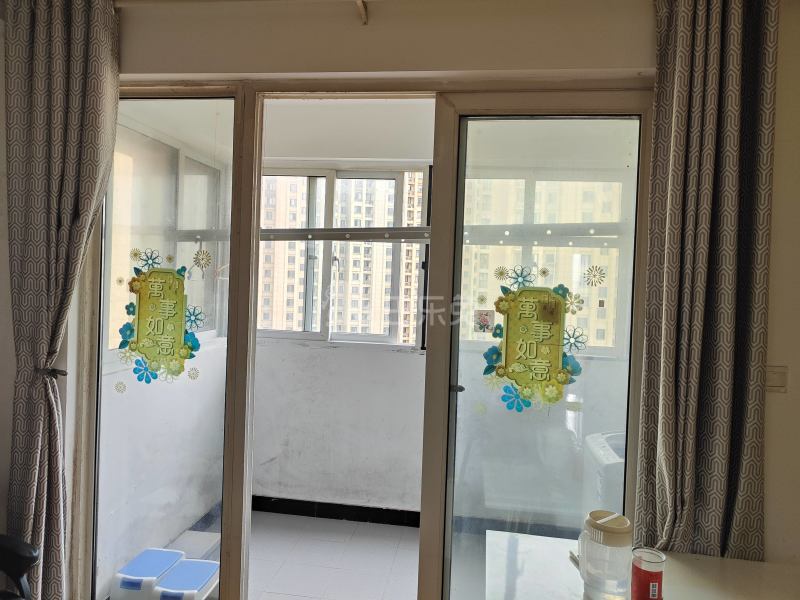 美罗家园年吉苑5803905卧室窗户图12