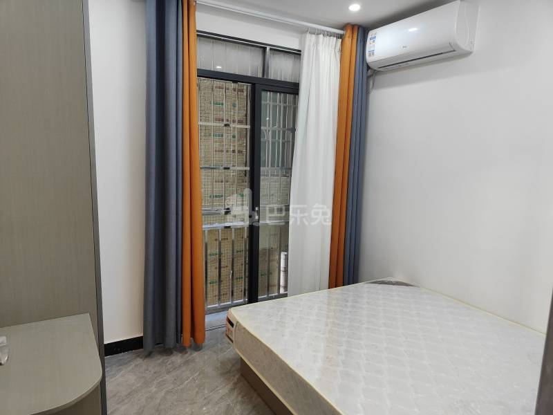 大涌路275号之135817832卧室图0