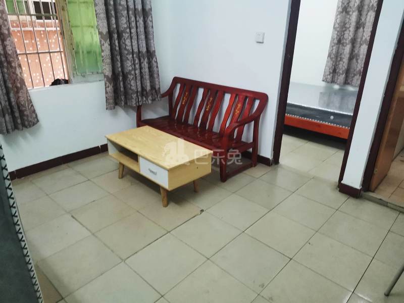 棠溪南天十巷13号5822904客厅图6