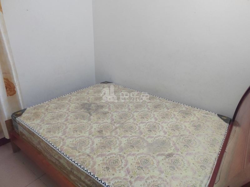 棠溪南天十巷13号5822908卧室图6