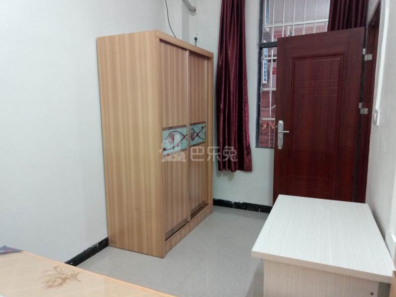 同新路5号5832301卧室图2