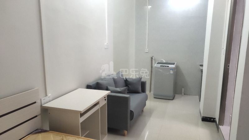 同新路5号5832302客厅图2