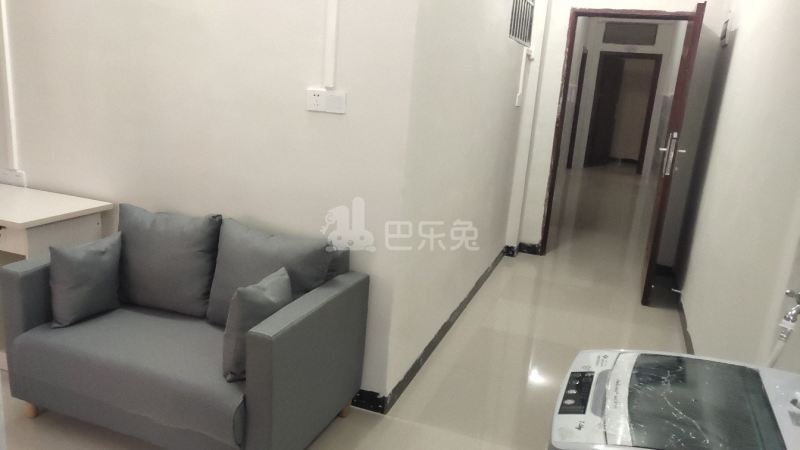 同新路5号5832302客厅图3