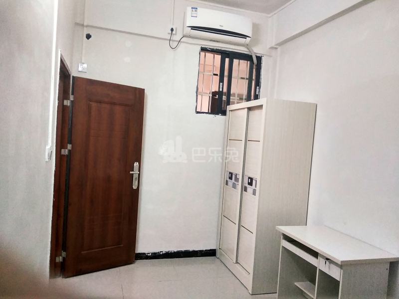 同新路5号5832305卧室图4