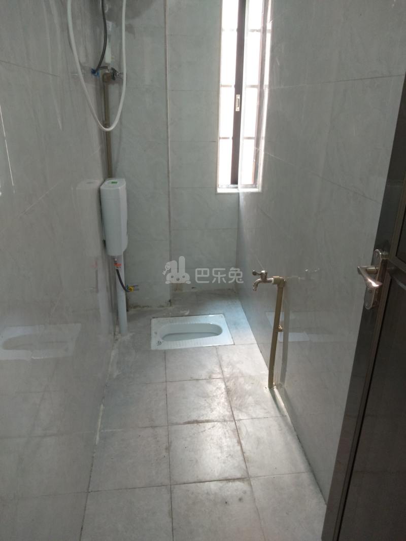 同新路5号5832306卫生间图10