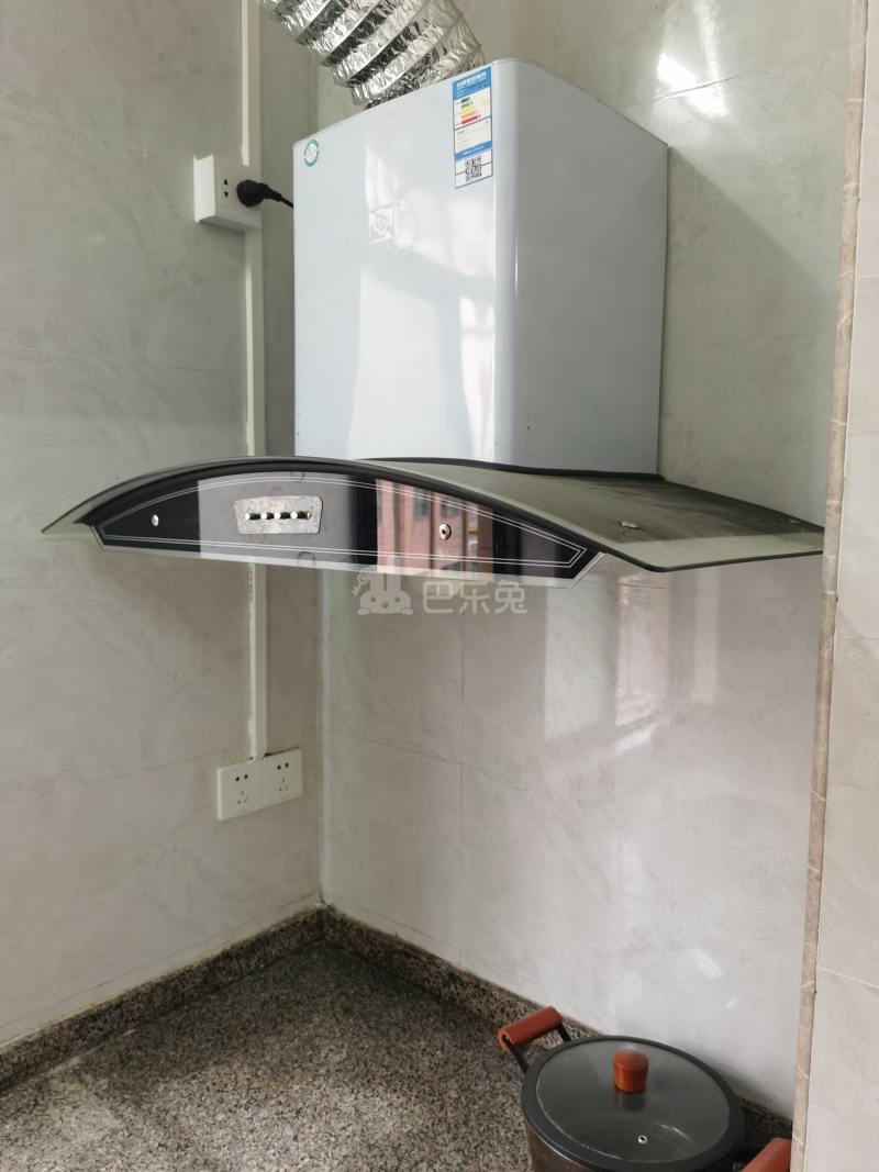 同新路5号5832308厨房图3