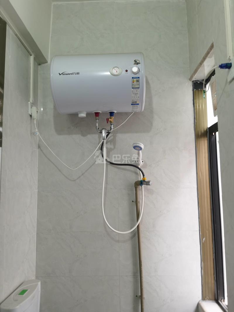 同新路5号5832308卫生间图4