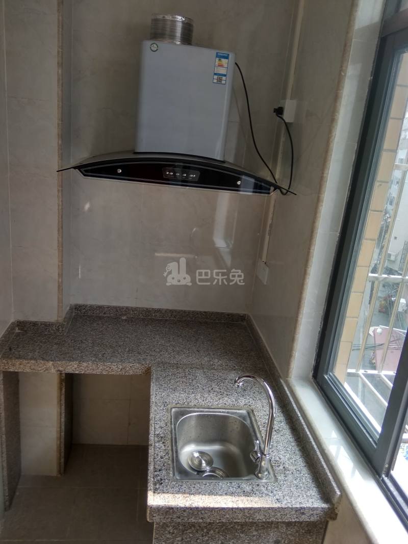 同新路5号5832311厨房图9