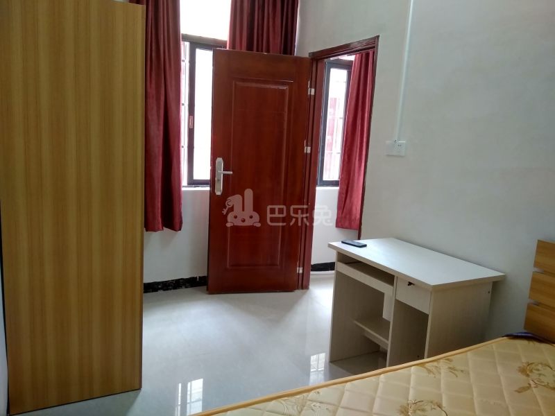 同新路5号5832311卧室图0